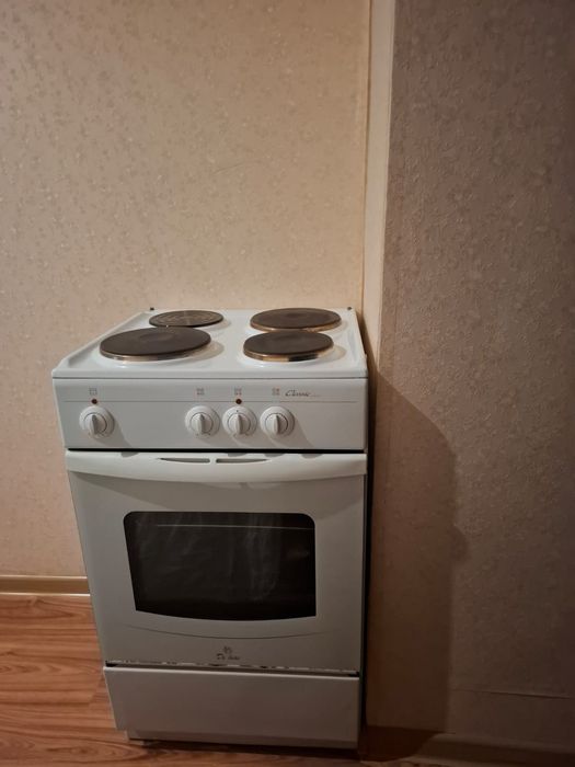 Продам электро плиту