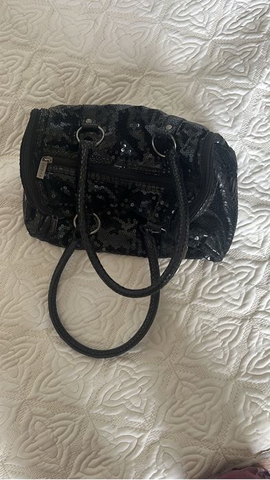 Продам сумочку с паетками