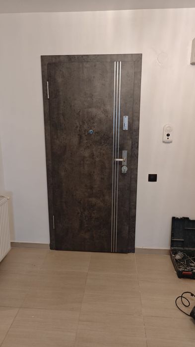 Montaje şi reparații uși interior/extrior