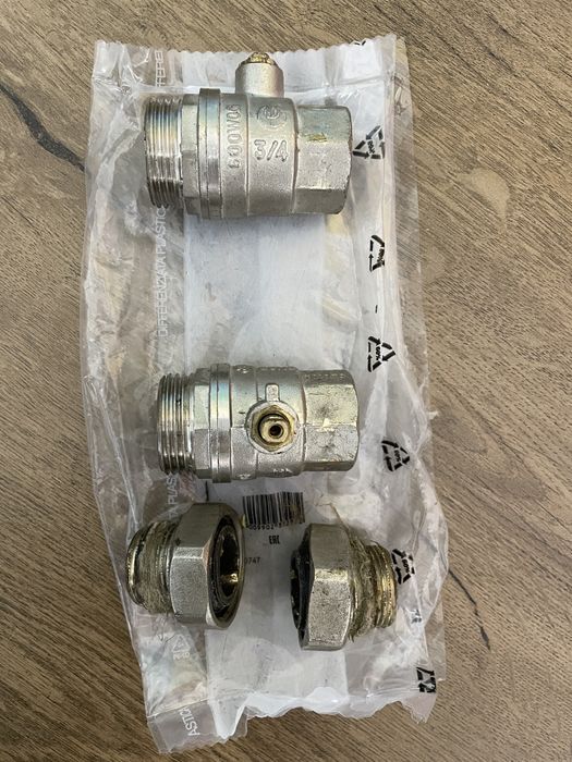 Robineti instalatie apa/calorifere