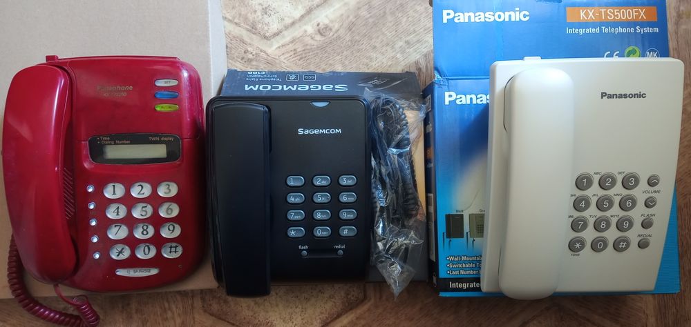 Ретро стенен часовник, телефон,ютия