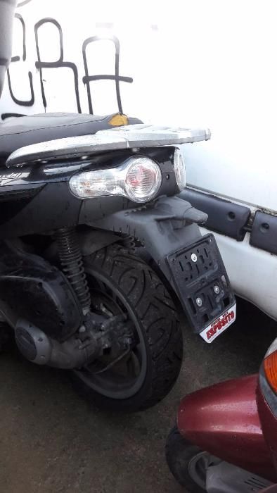 Пиаджо Карнаби(Piaggio Carnaby) 200es на части