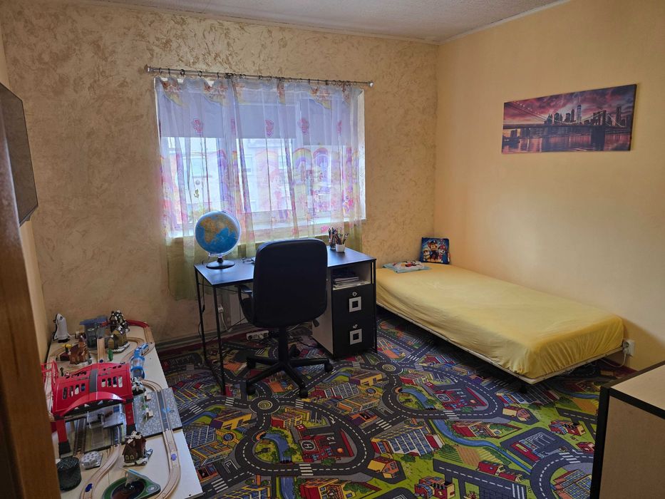 Apartament 4 camere decomandat