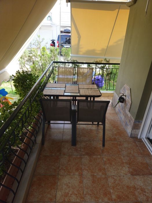 Паралия Офринио ТРИСТАЕН апартамент с две тераси и двор .