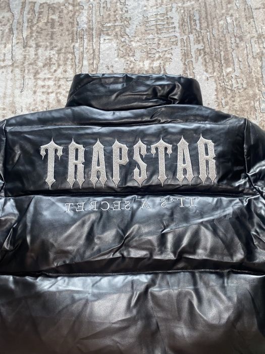 Trapstar зимно яке – черно