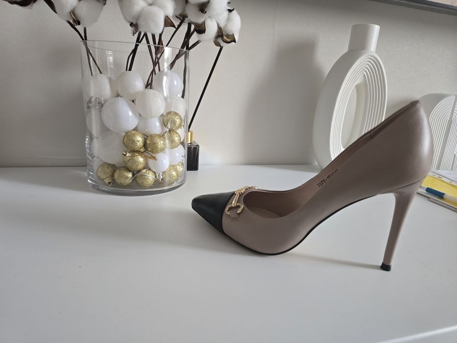 Продам туфли за  25