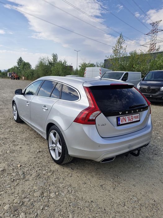 Volvo v60,Extra Full, an 2018,191cp