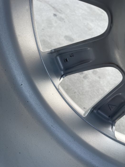 Roti/jante/anvelope Borbet 4x114,3 R17 225/45R17 Uniroyal