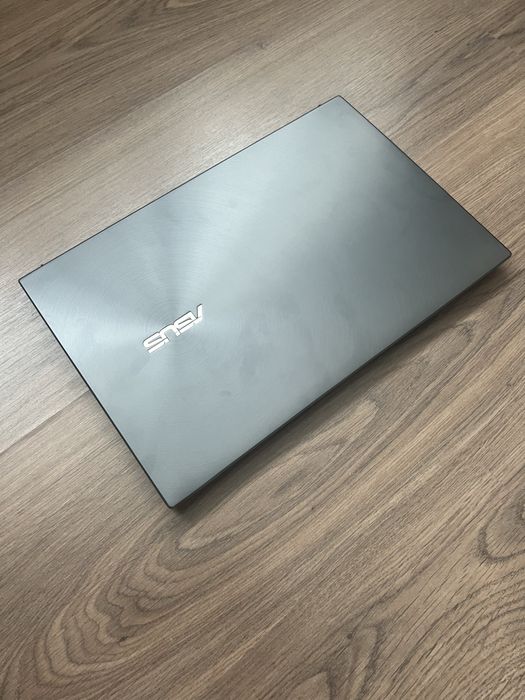 Asus Zenbook UX325E