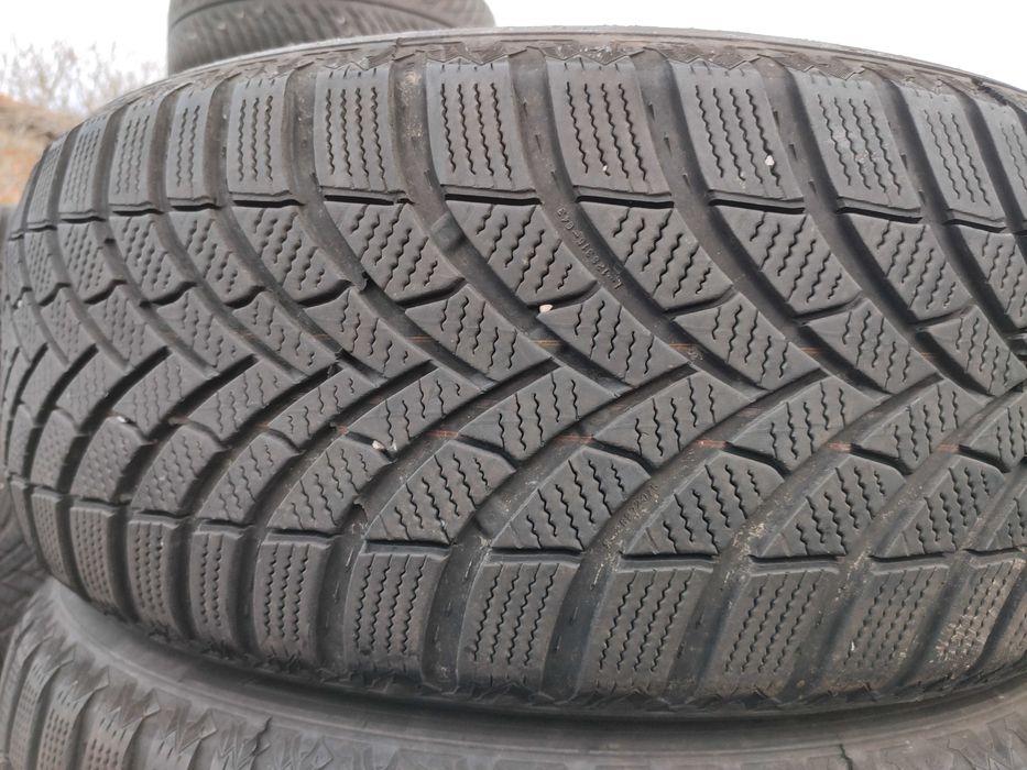 2бр Зимни гуми 225 55 18 - Semperit - DOT 2024