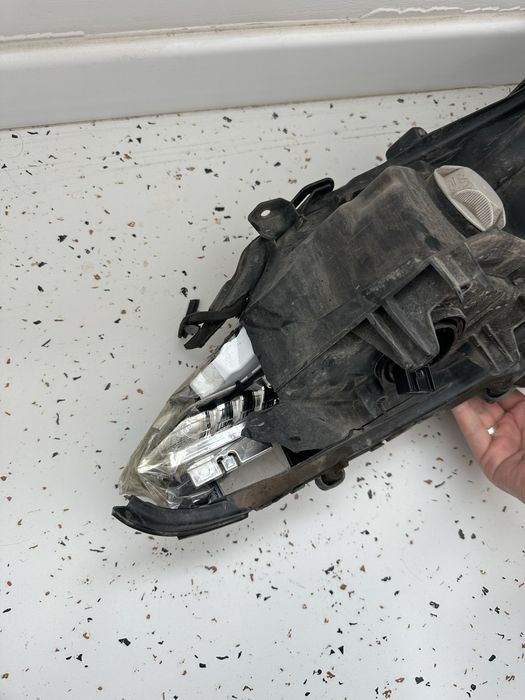 Продам камри 70 фара оригинал