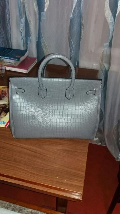 Сумка кожаная продам