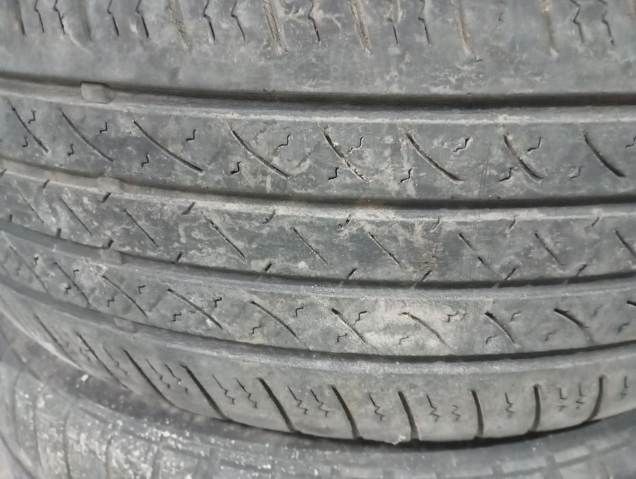 Продам резину  комплект
