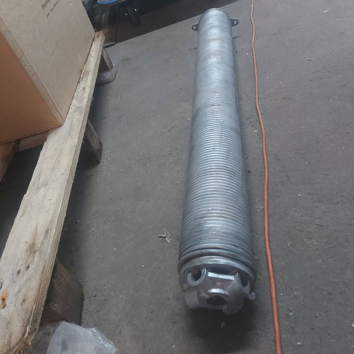 Секционна гаражна врата