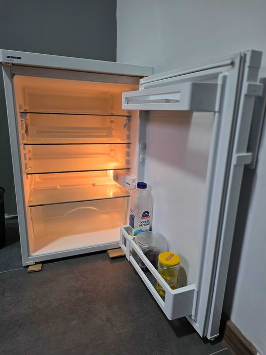 Продавам хладилник Либхер Комфорт