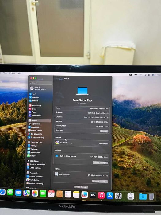 Продавам .APPLE MacBook Pro A 1990 Space Grey