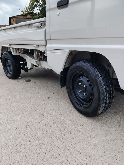 Ozimmi moshinam,gaz qoyilgan,13 diska balon,yuk ortilmagan yengi