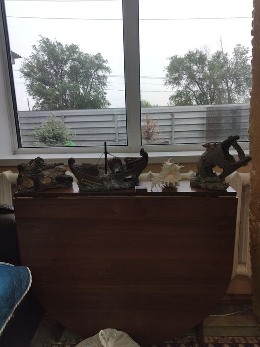 Продаю аквариумные принадлежности ,.