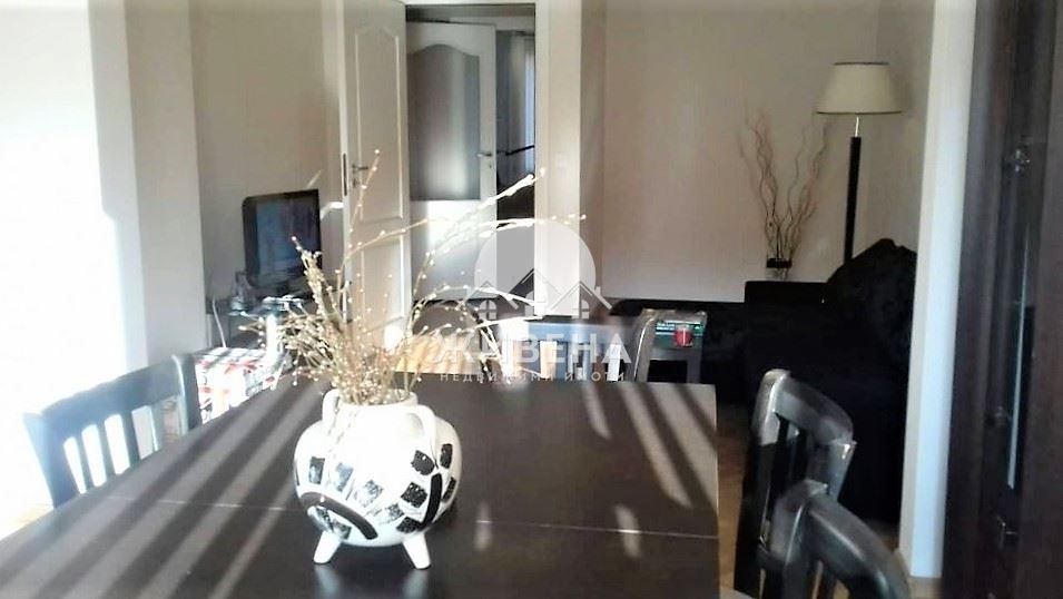 Дава се под наем Тристаен апартамент в Варна, Център - 100 кв.м за 1000 € - Снимка #7