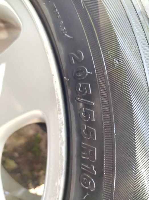 4 roti 205-55-16 vara + 4 roti de iarna.