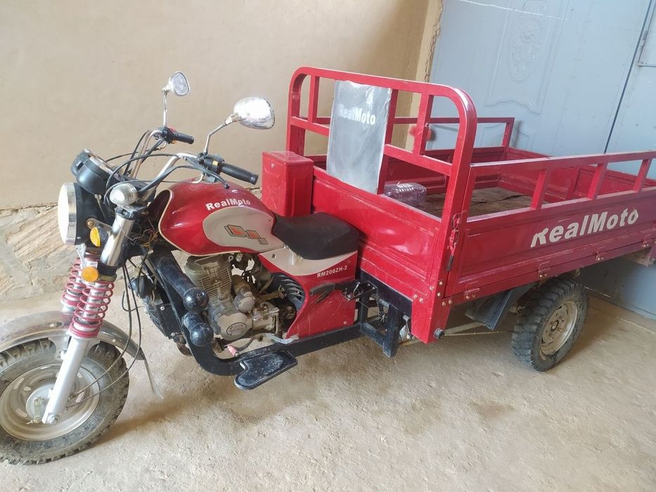 Realmoto sotiladi saqlangan