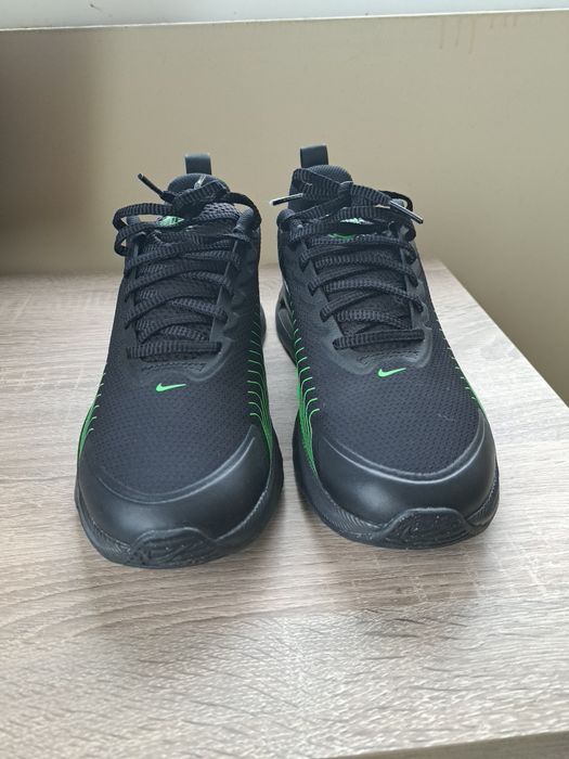 Nike Air Max чисто нови!!!