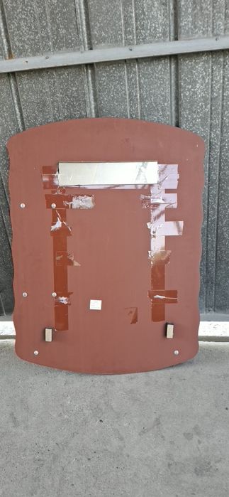 Зеркало 70×60 с полками