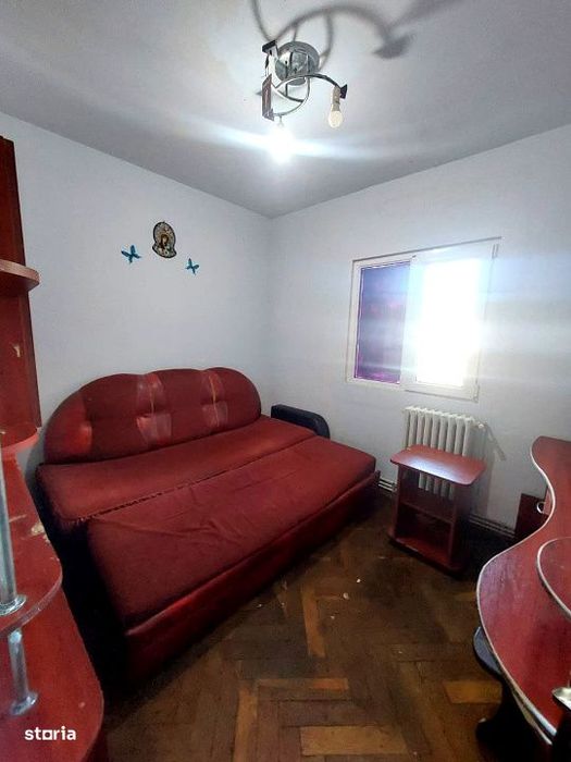 Apartament 4 camere, etaj 1, Manastur, Tasnad