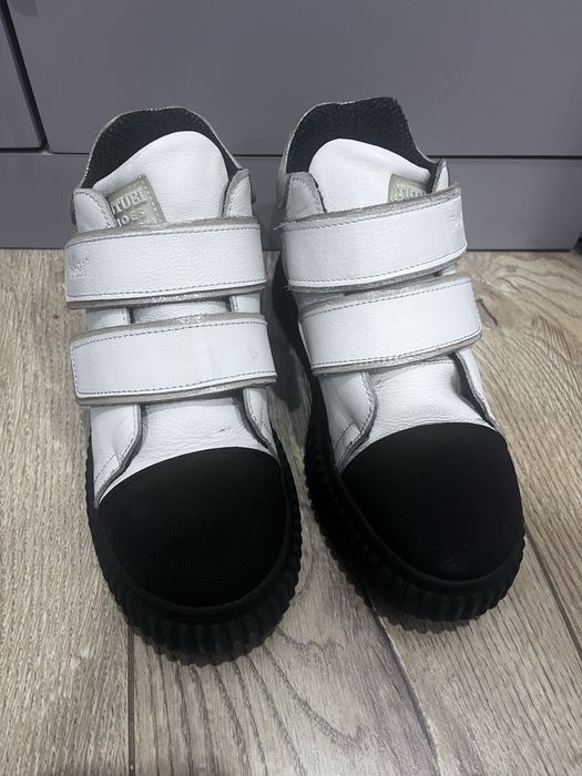 Продам обувь подросткова 35-36 р