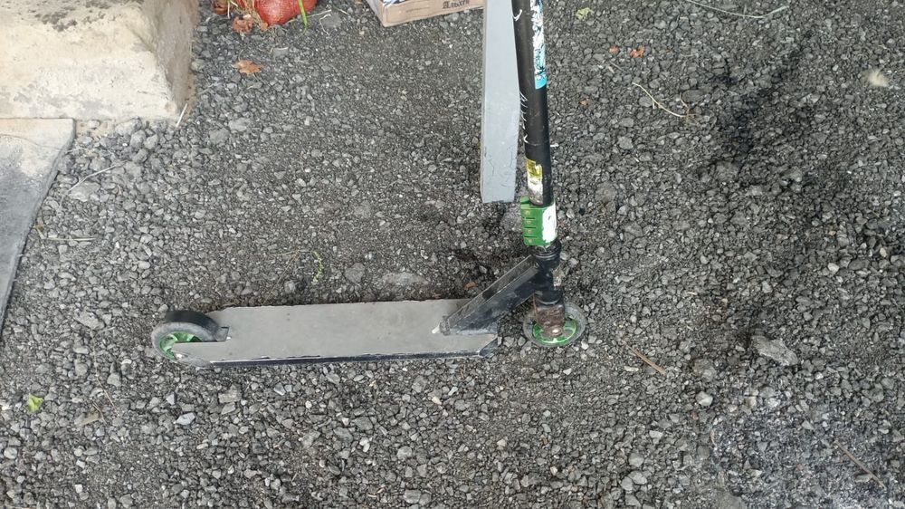 Продам трюковой самокат