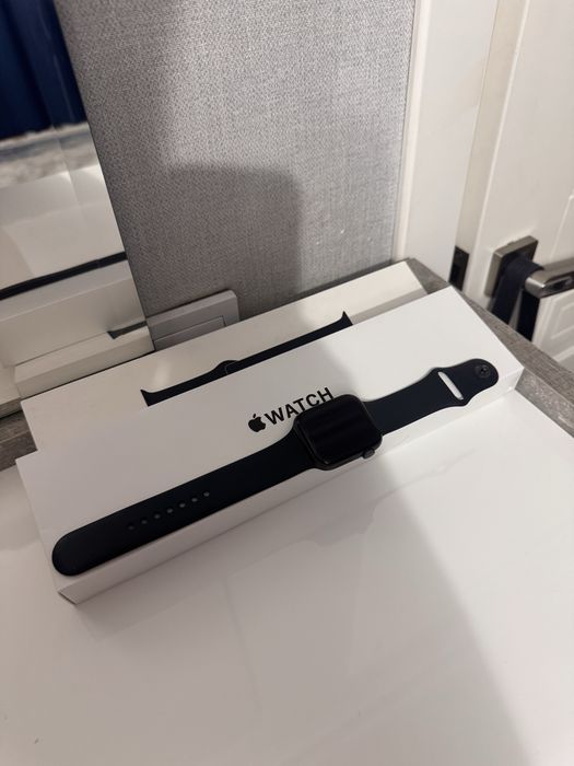 Apple watch se 44