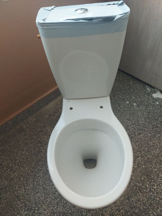 Продавам чисто нов моноблок Ideal Standard