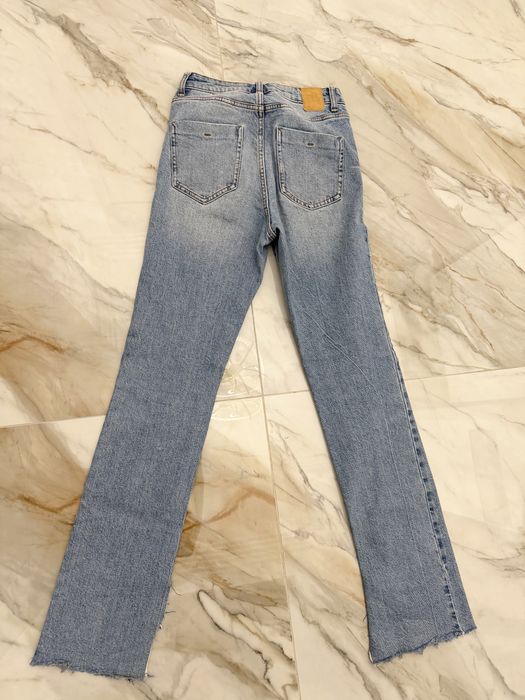 Zara джинсы размер XS