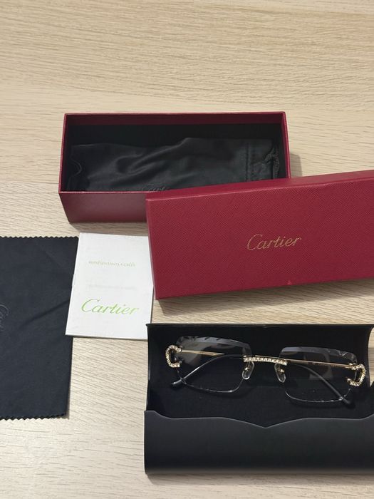 Cartier Очила Чисто Нови