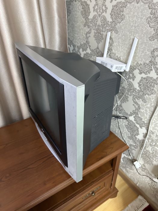 Отдам телевизор LG