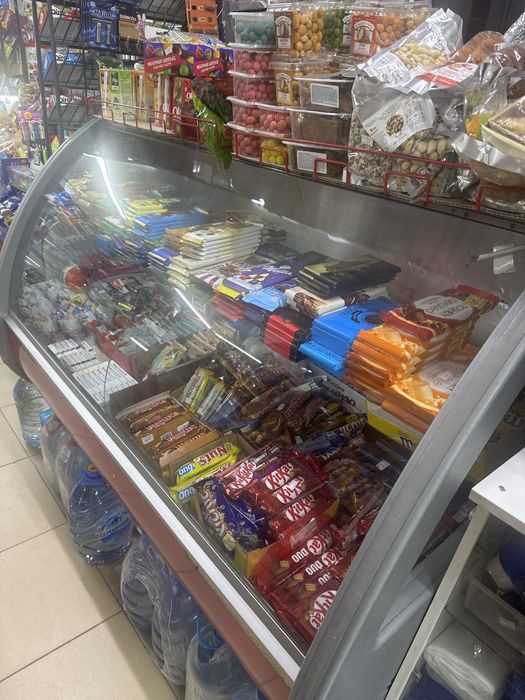 Холодильная витрина