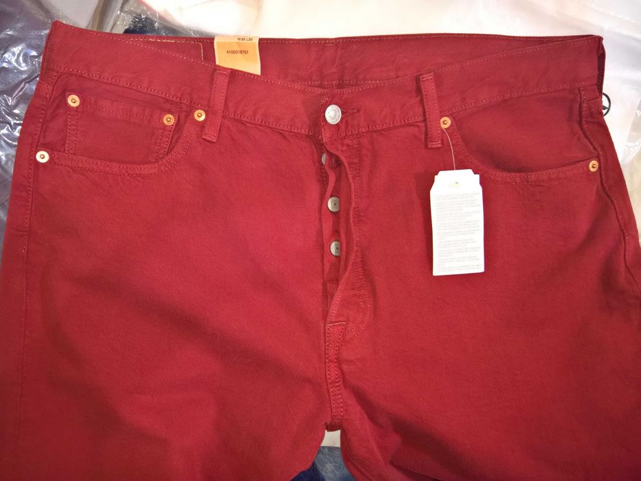 Джинсы Levi Strauss