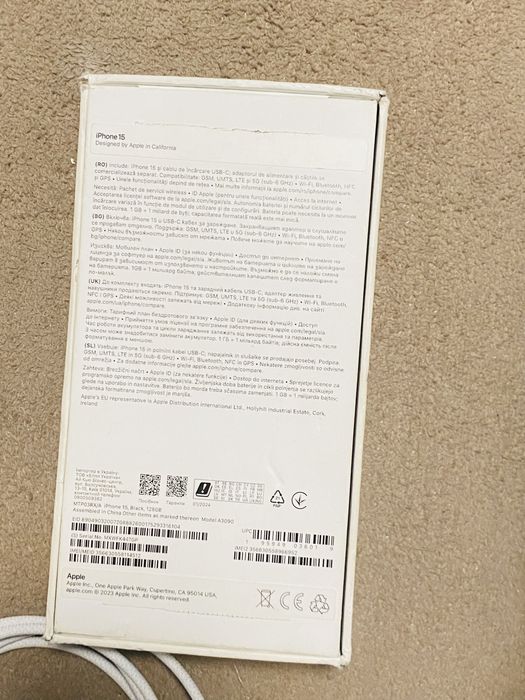 Vand iphone 15 normal