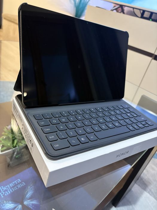 Продавам ~HONOR Pad X9a