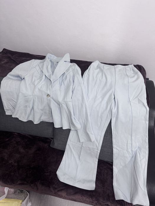 Vand costum elegant  dama