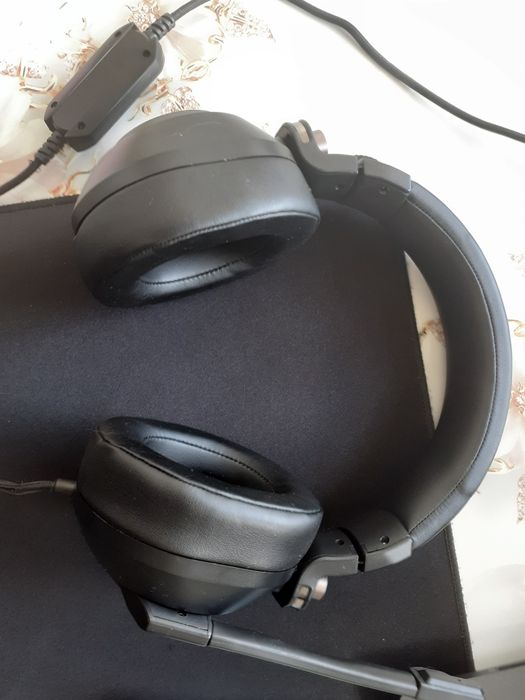 Продам Наушники bloody