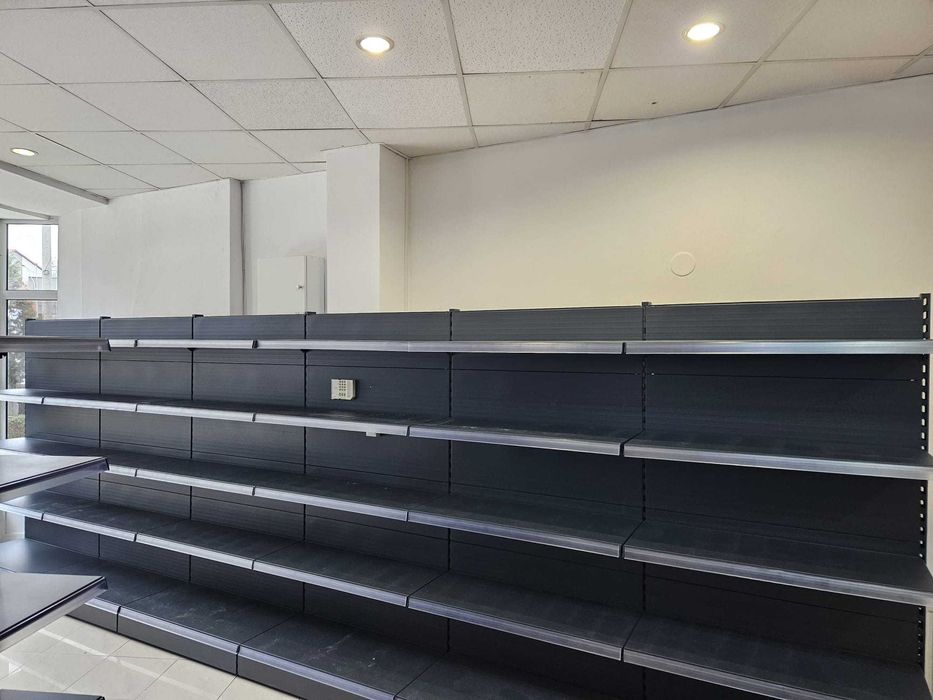 Vand rafturi metalice gri antracit pentru magazin