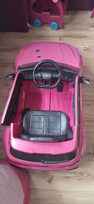 Masinuta electrica audi pentru fetite