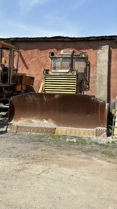 Трактор бульдозер т130,грейдер 143