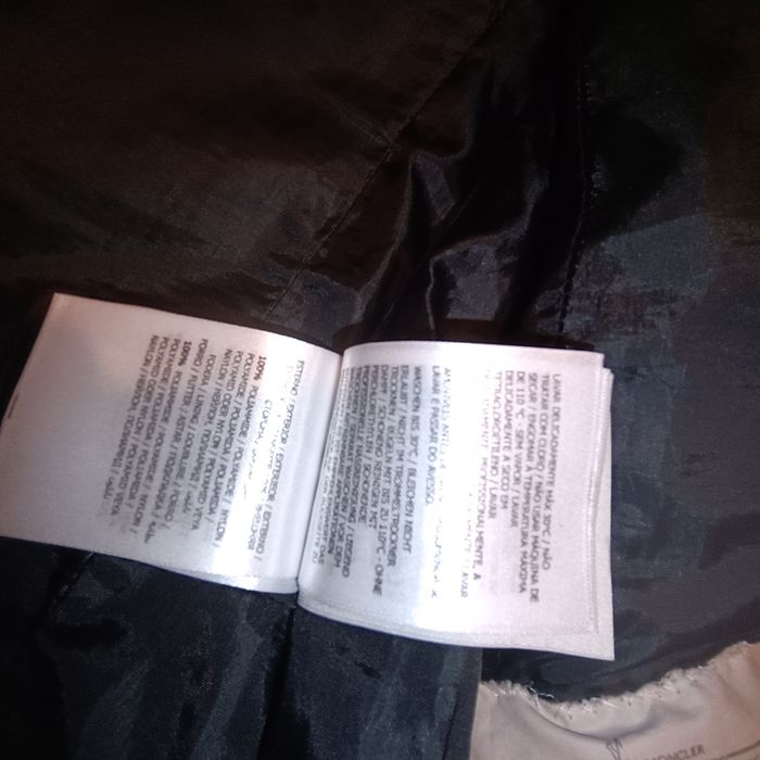 Geaca de dama lungă  moncler originala Nr 4(M-L)