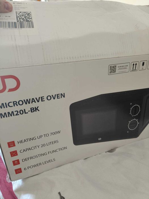 Cuptor Microunde 700W, 20L – NOU in cutie