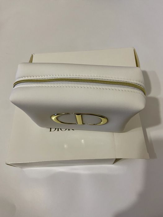 Косметичка Dior белая
