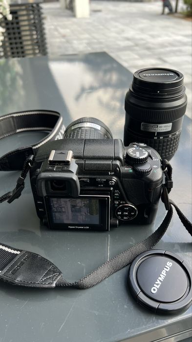 Olympus E330 - два обектива