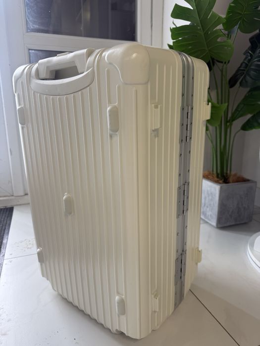 Чемодан сломана тяга