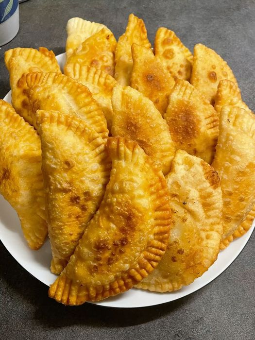 Выпечка, салаты, пироги